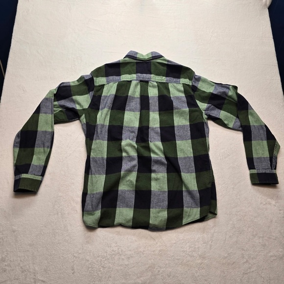 Eddie Bauer Classic Fit Plaid Flannel Shirt Green Blue Men’s M - Picture 2 of 8